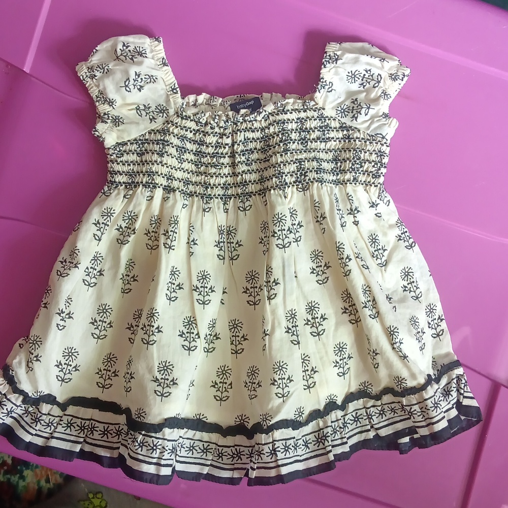 Baby gap smocked dress - Picture 1 of 2